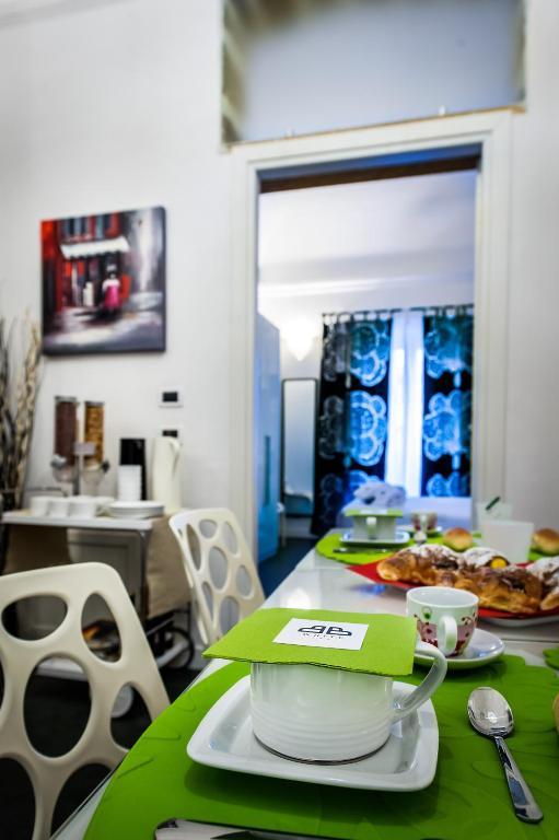 Acomodação com café da manhã  White 3*