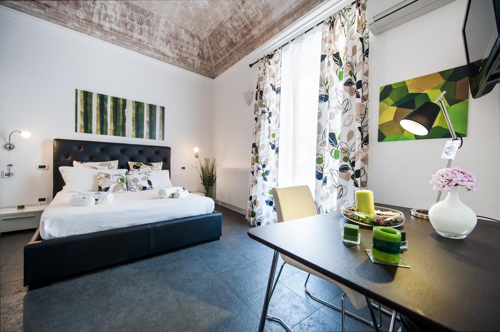Bed and breakfast White